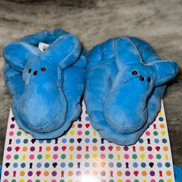PEEPS Baby Bunny Rabbit Blue Set Includes Baby Hat, Bib, Booties & Teether NEW - Picture 4 of 6